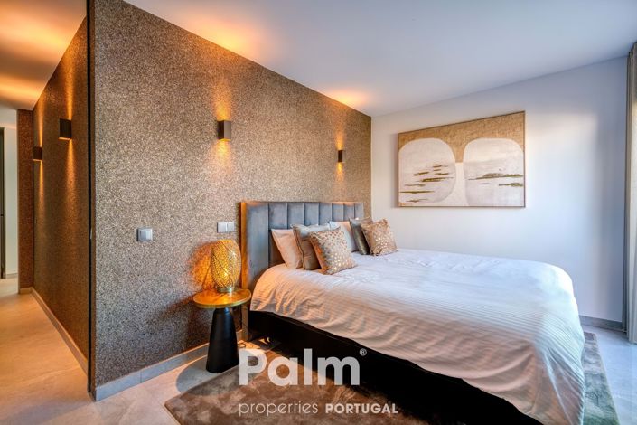 Image No.21-6 Bed Apartment for sale