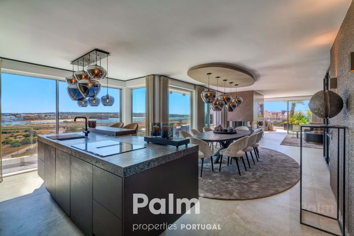 Image No.3-6 Bed Apartment for sale