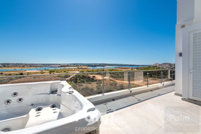 Image No.33-6 Bed Apartment for sale