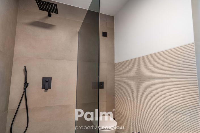 Image No.36-6 Bed Apartment for sale
