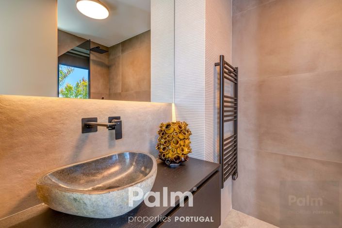 Image No.42-6 Bed Apartment for sale