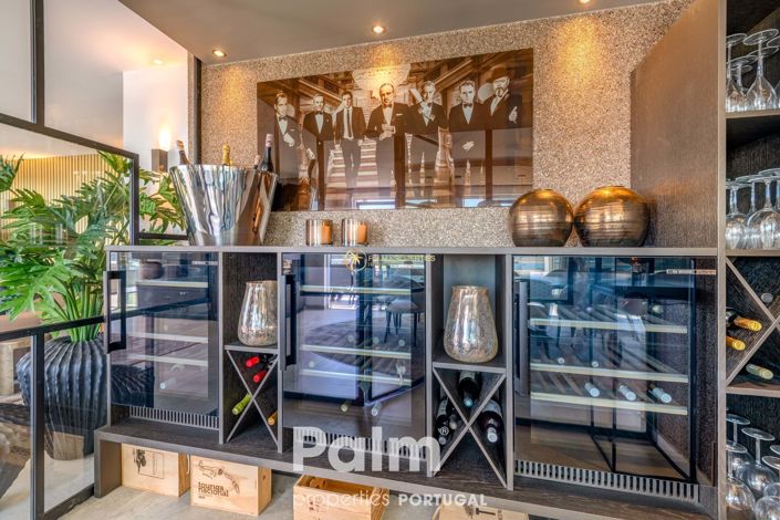 Image No.8-6 Bed Apartment for sale