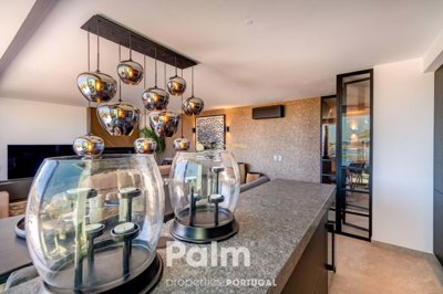 1706-659150-4017d2f44a169e2070a298ad08d2a2828