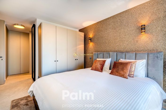 Image No.23-4 Bed Apartment for sale