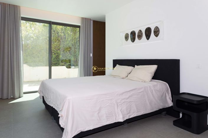 Image No.18-4 Bed Villa for sale