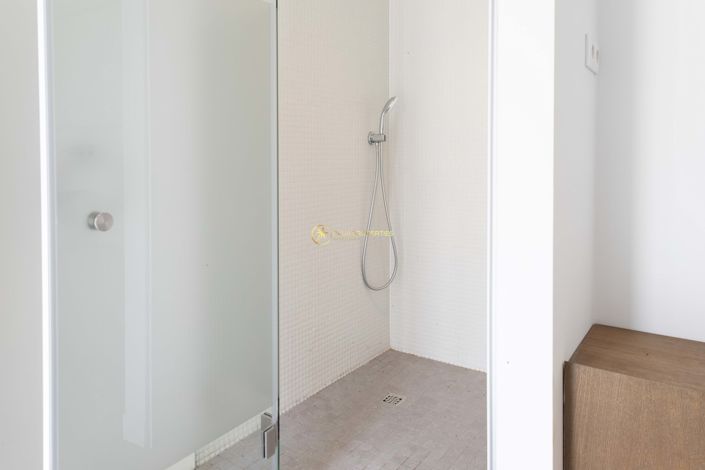 Image No.19-4 Bed Villa for sale