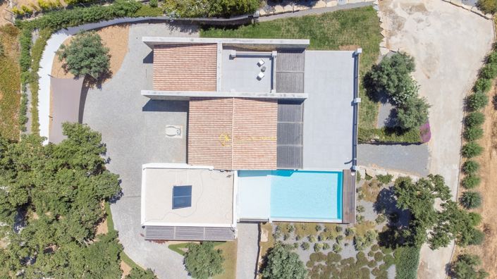 Image No.2-4 Bed Villa for sale