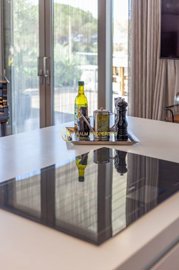 1706-661010-4017d2f44a169e2070a298ad08d2a2828