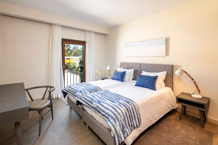 Image No.28-2 Bed Villa for sale