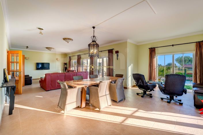 Image No.25-5 Bed Villa for sale