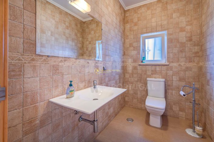 Image No.26-5 Bed Villa for sale