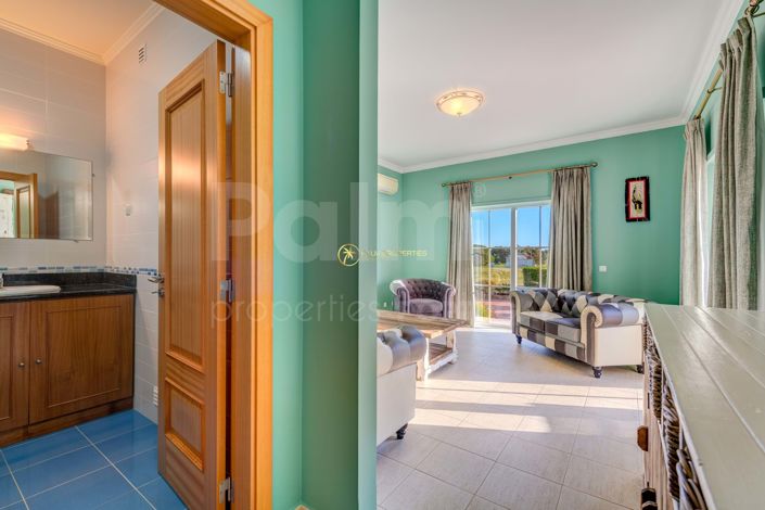 Image No.28-5 Bed Villa for sale