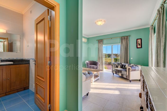 Image No.28-5 Bed Villa for sale