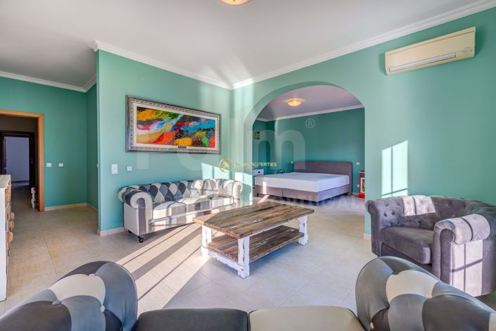 Image No.31-5 Bed Villa for sale