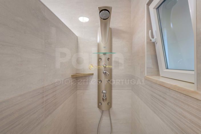 Image No.34-5 Bed Villa for sale