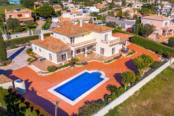 Image No.6-5 Bed Villa for sale