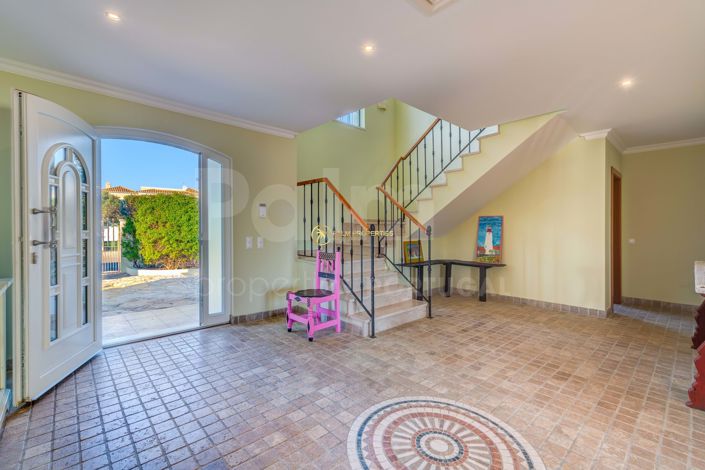 Image No.6-5 Bed Villa for sale