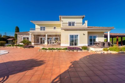 1706-648357-4017d2f44a169e2070a298ad08d2a2828