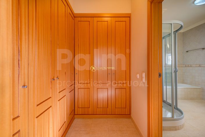 Image No.9-5 Bed Villa for sale