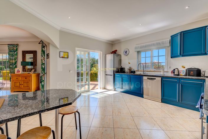 Image No.12-3 Bed Villa for sale