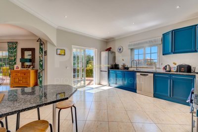 1706-662233-4017d2f44a169e2070a298ad08d2a2828