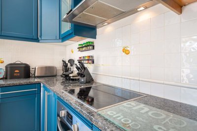 1706-662233-4017d2f44a169e2070a298ad08d2a2828