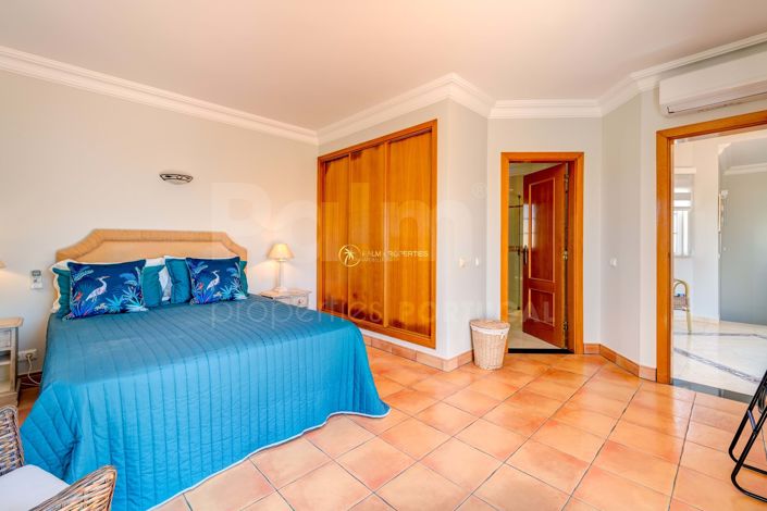 Image No.25-3 Bed Villa for sale