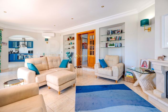 Image No.7-3 Bed Villa for sale