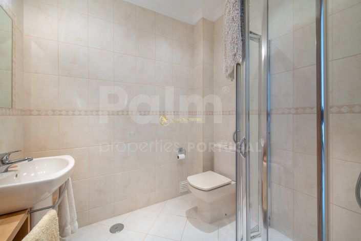 Image No.13-4 Bed Villa for sale