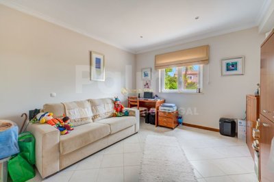 1706-662862-4017d2f44a169e2070a298ad08d2a2828