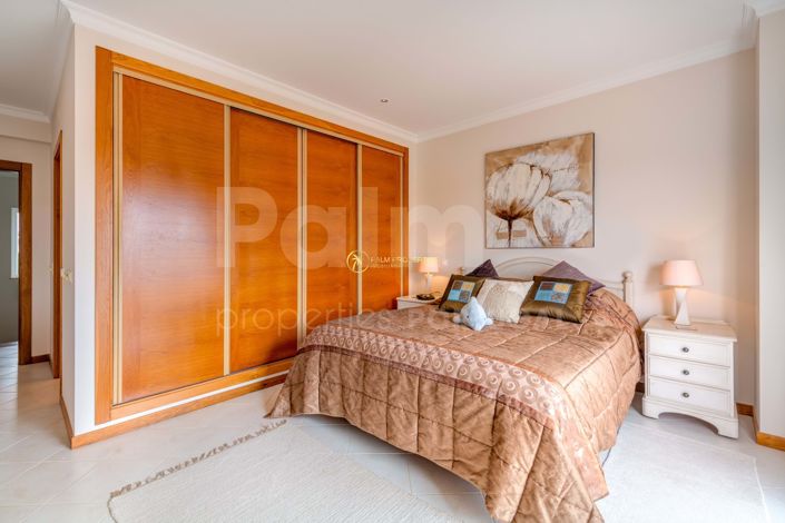 Image No.27-4 Bed Villa for sale