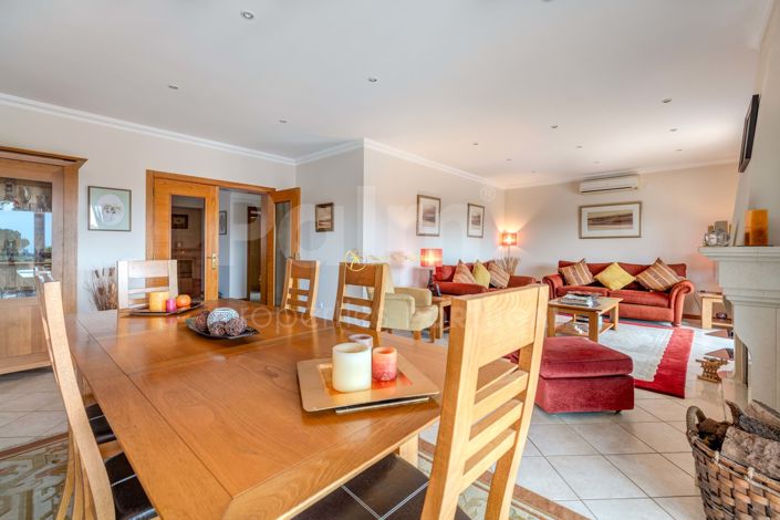 Image No.3-4 Bed Villa for sale