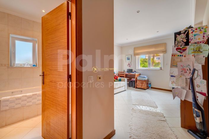 Image No.14-4 Bed Villa for sale