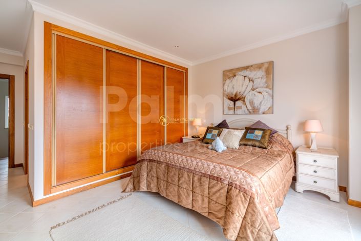 Image No.27-4 Bed Villa for sale