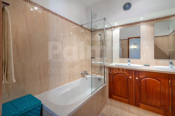 Image No.17-2 Bed Apartment for sale