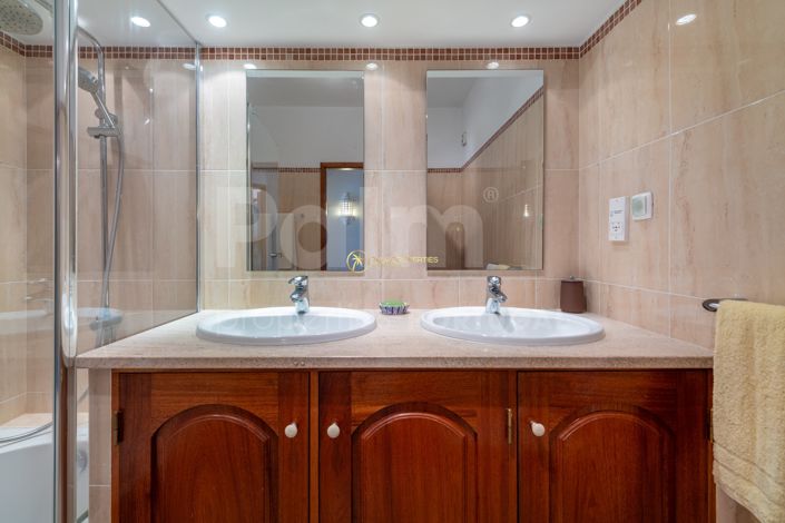 Image No.18-2 Bed Apartment for sale