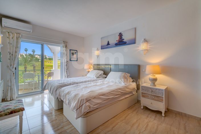 Image No.20-2 Bed Apartment for sale