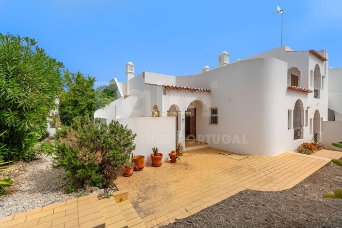 Image No.22-2 Bed Apartment for sale