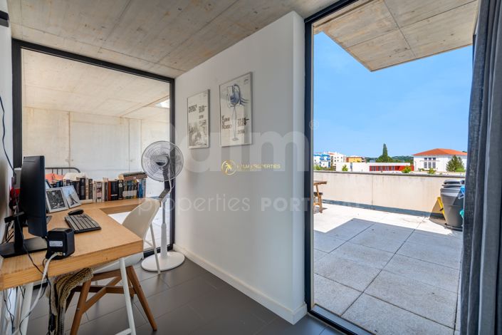 Image No.31-2 Bed Apartment for sale