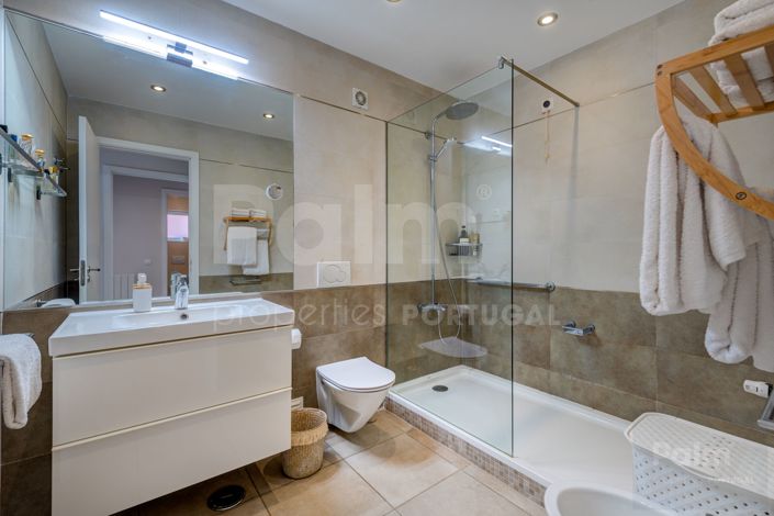 Image No.24-2 Bed Apartment for sale