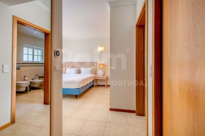 Image No.21-2 Bed Apartment for sale