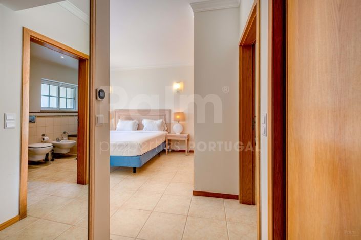 Image No.28-2 Bed Apartment for sale