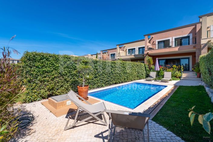 Image No.2-4 Bed Townhouse for sale