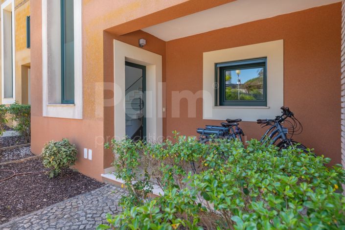 Image No.3-4 Bed Townhouse for sale