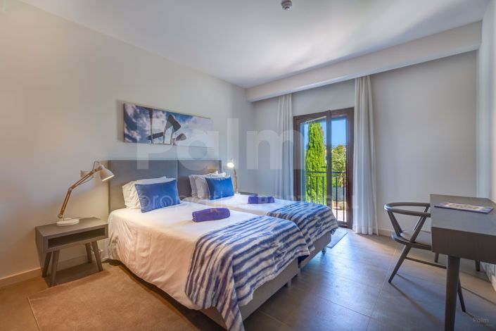Image No.36-4 Bed Townhouse for sale