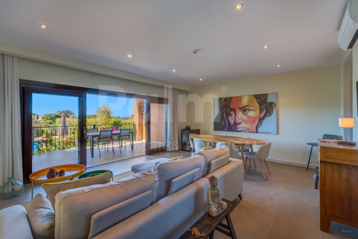 Image No.4-4 Bed Townhouse for sale