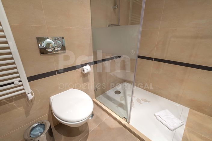 Image No.40-4 Bed Townhouse for sale