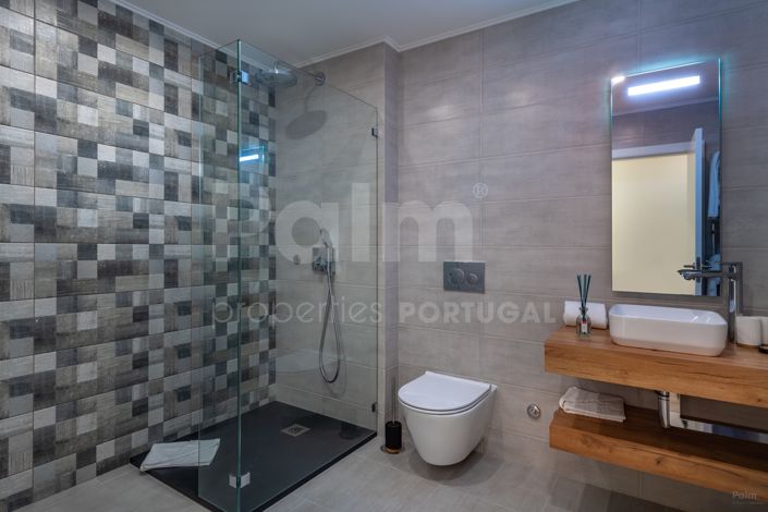 Image No.54-4 Bed Townhouse for sale