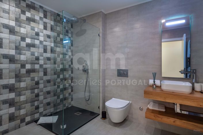 Image No.55-4 Bed Townhouse for sale