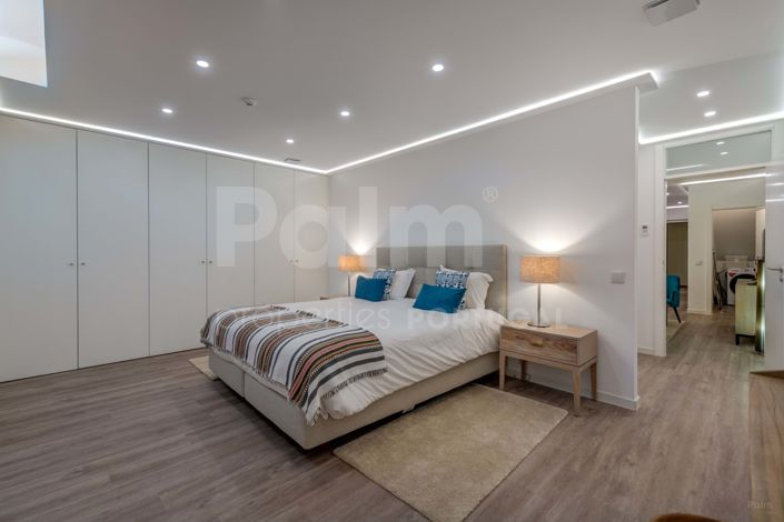Image No.59-4 Bed Townhouse for sale